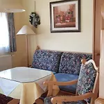 Gastehaus Karoline Apartment *