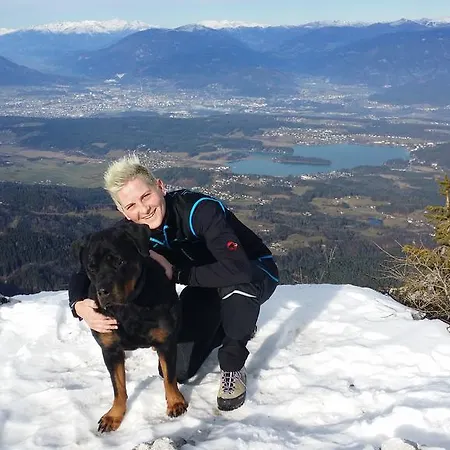 Gaestehaus Karoline *