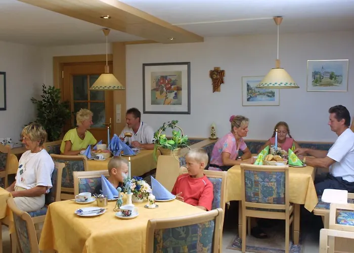 Gaestehaus Karoline *