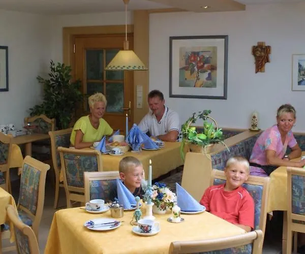 Gaestehaus Karoline Apartament Oberaichwald (Carinthia)